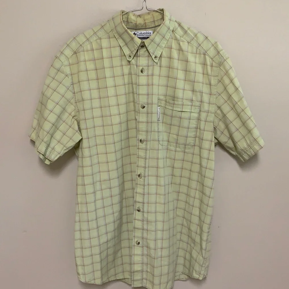 Columbia Sportswear Short Sleeve Button Down Shirt